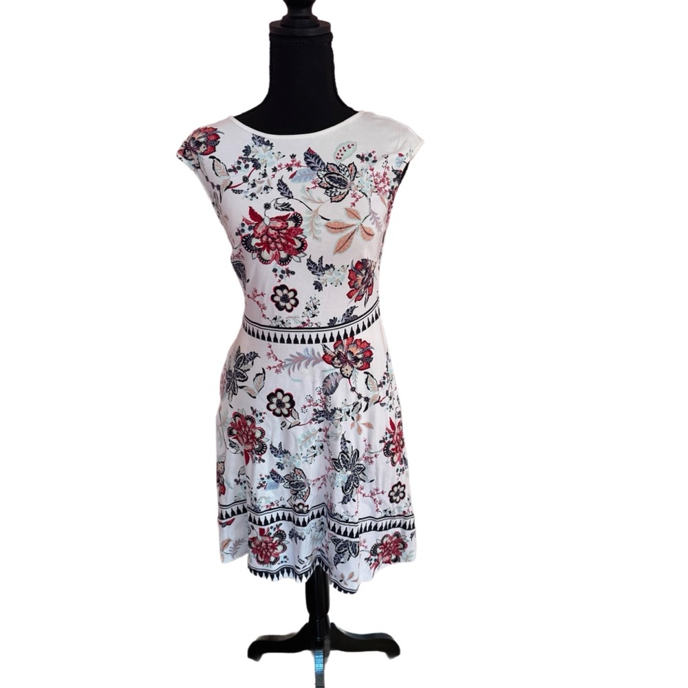 New York & Company White Floral Mini Dress